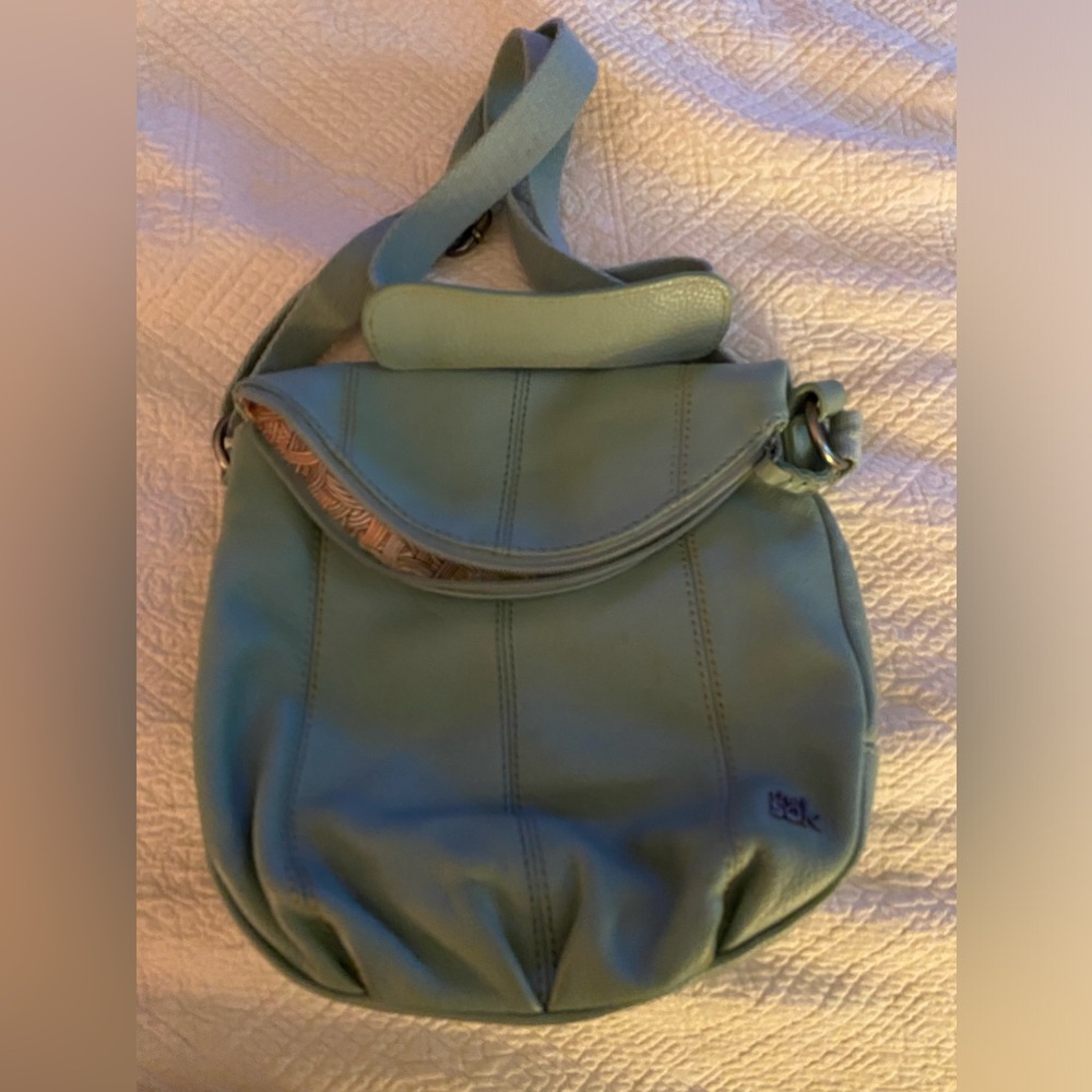 the Sak sage leather purse.